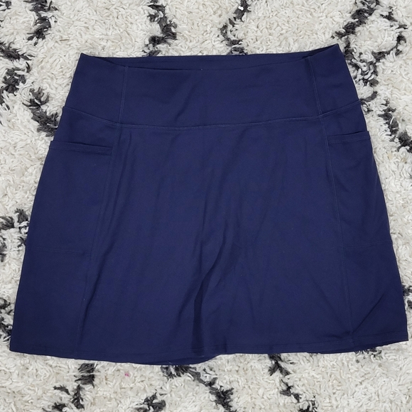 Skechers Dresses & Skirts - Skechers Los Angeles Go Walk Skort Large